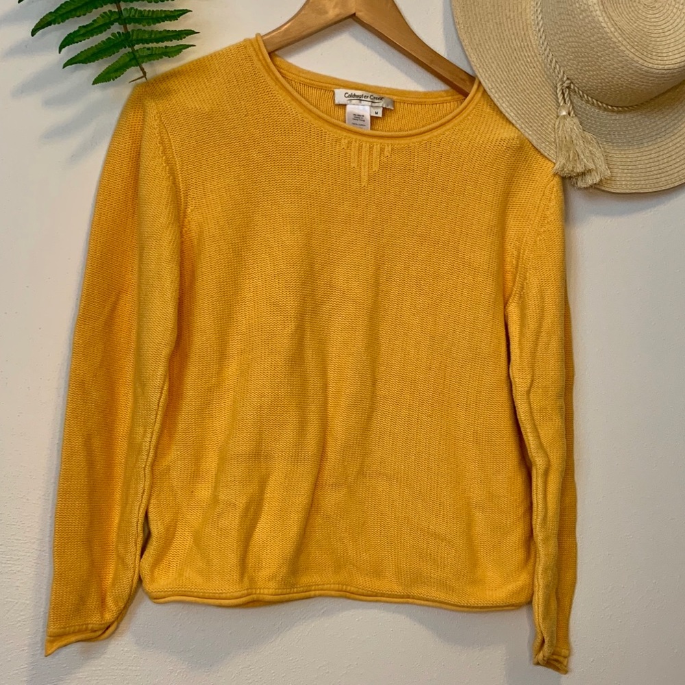 🌿Beautiful Yellow Sweater!💛
